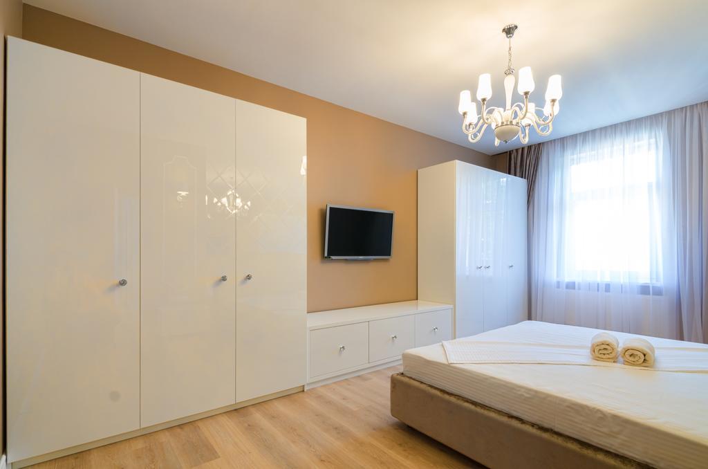 Royal Art-Deco Apartment Lviv Luaran gambar